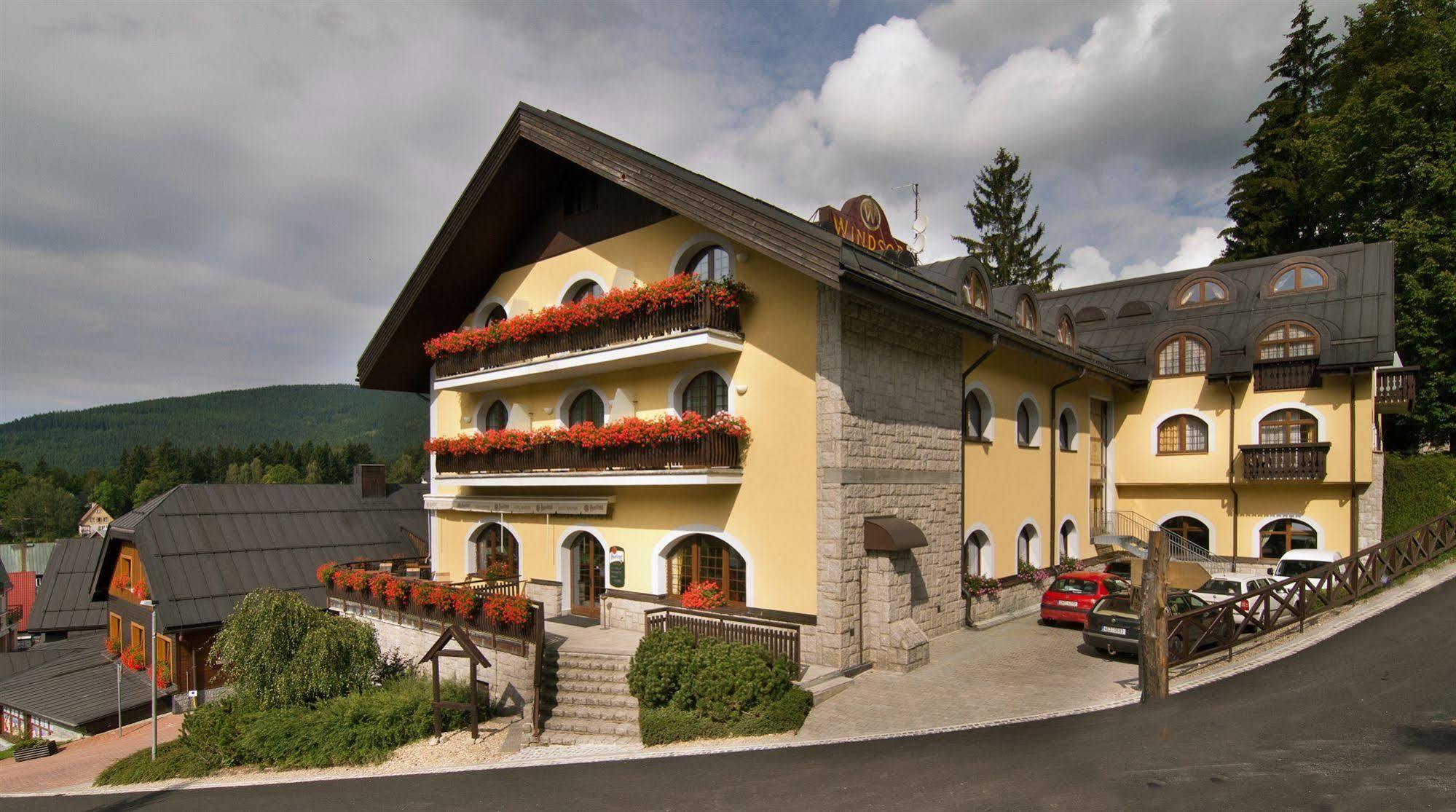 Wellness Hotel Windsor Špindlerŭv Mlýn Exterior foto