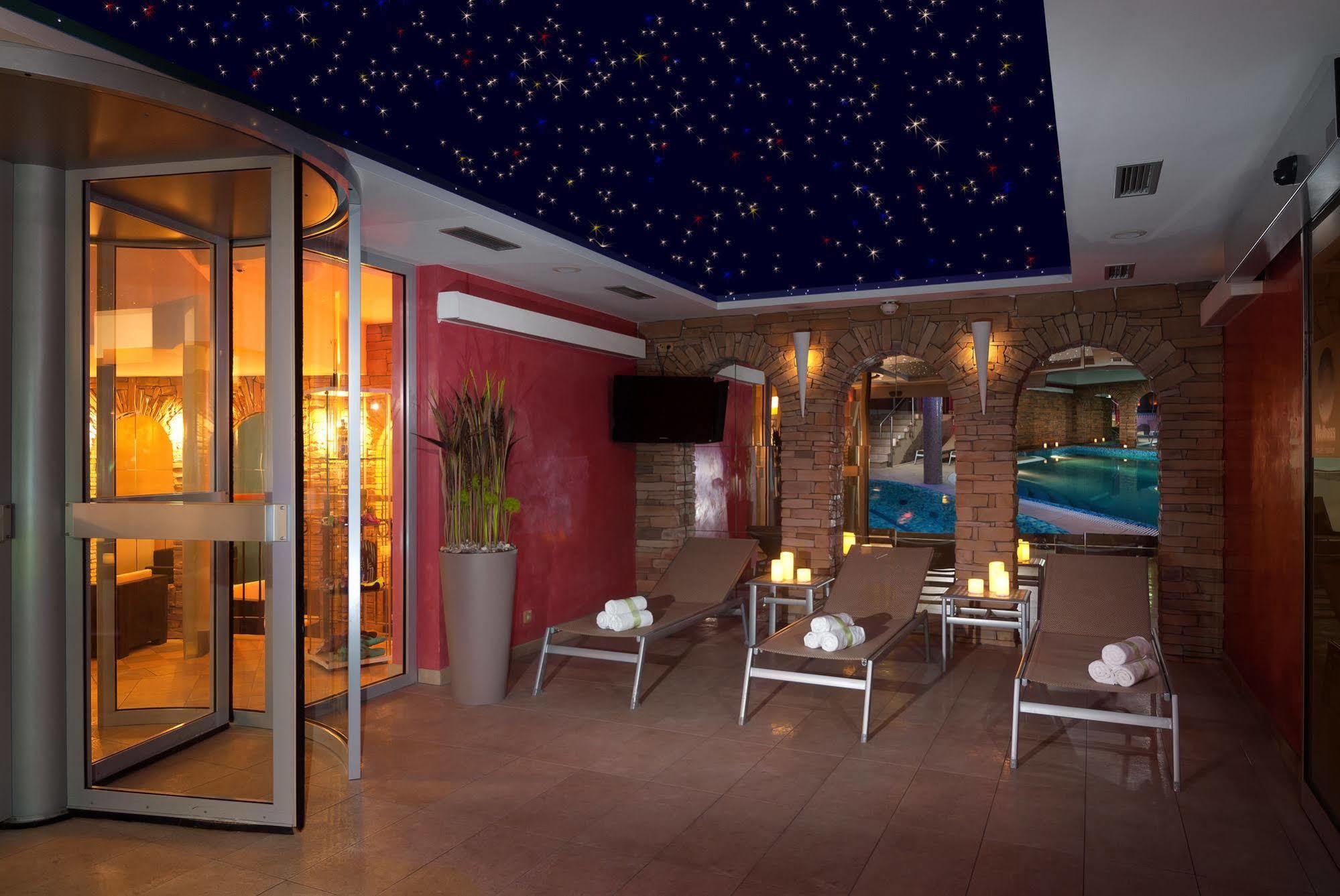 Wellness Hotel Windsor Špindlerŭv Mlýn Exterior foto